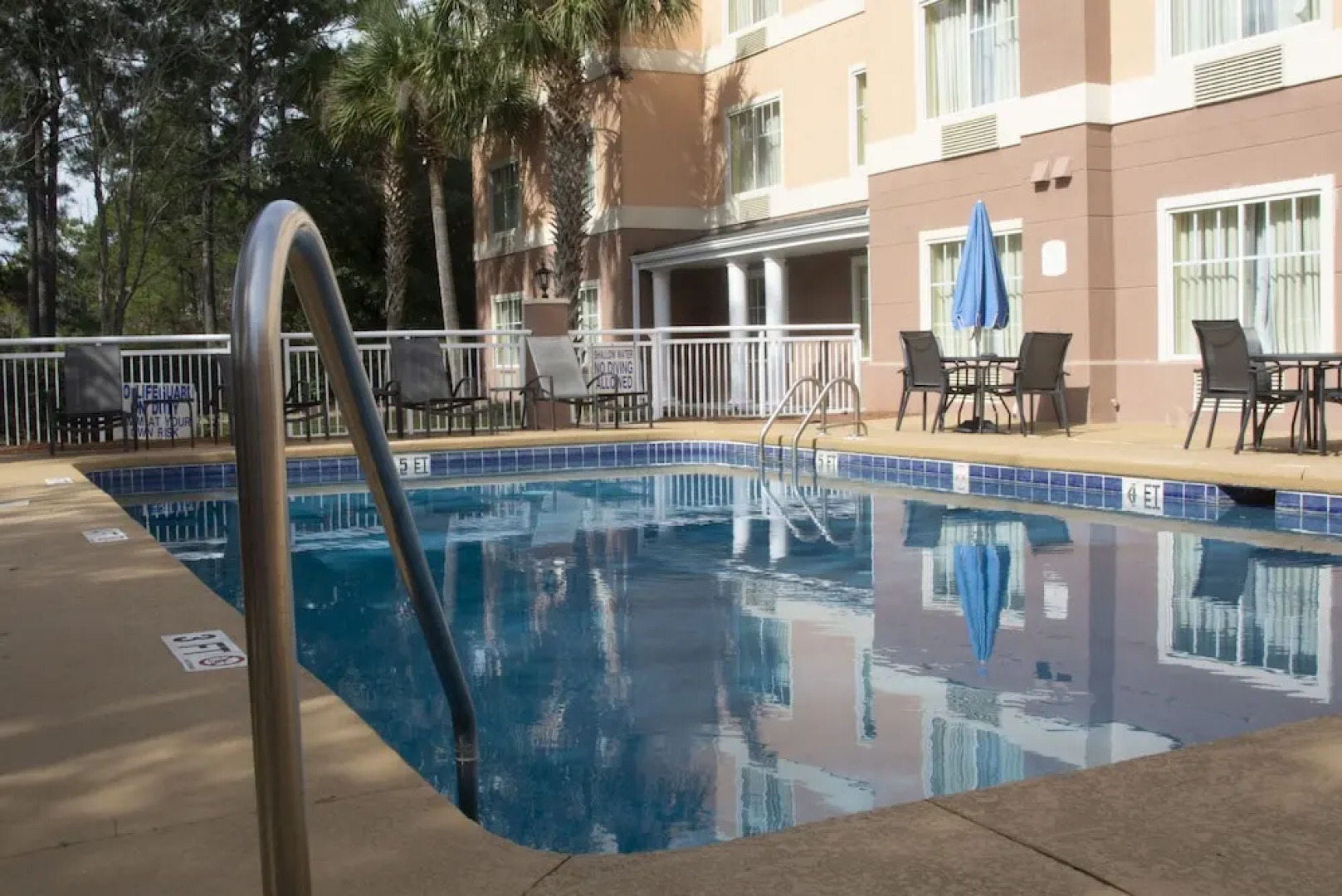 Fairfield Inn & Suites