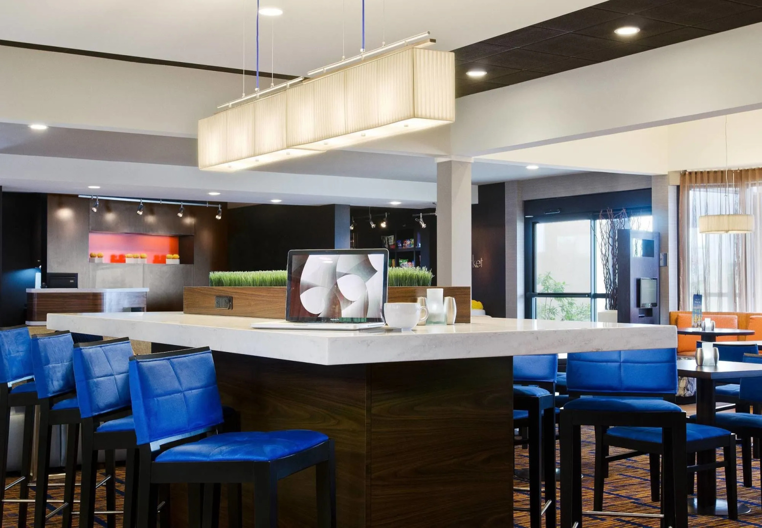 Courtyard by Marriott St Louis Westport Plaza