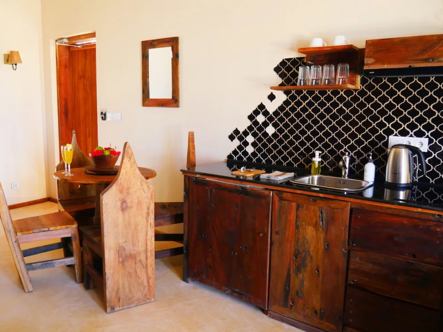 Clove Island Villas & Spa