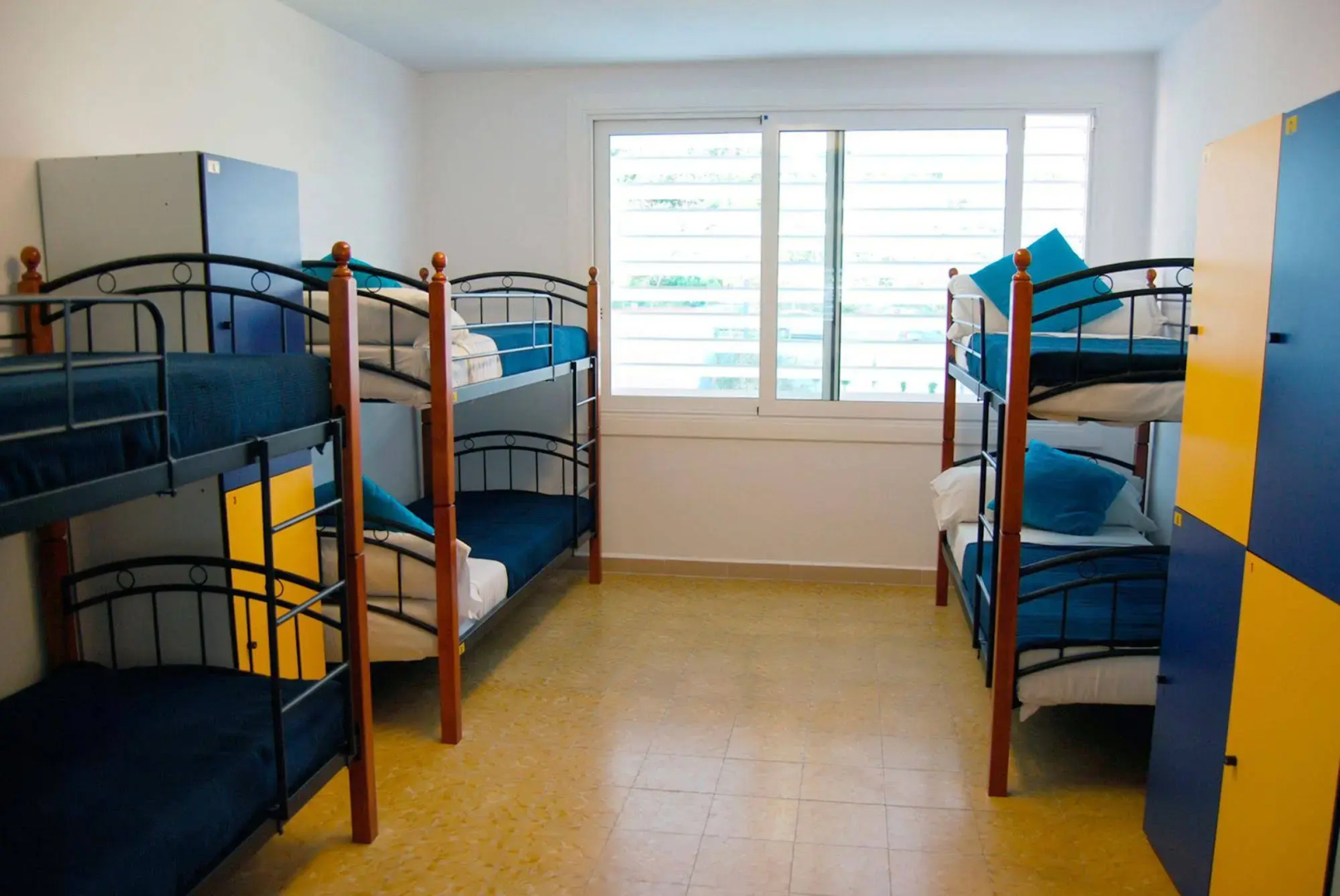 Estrella de Mar Youth Hostel