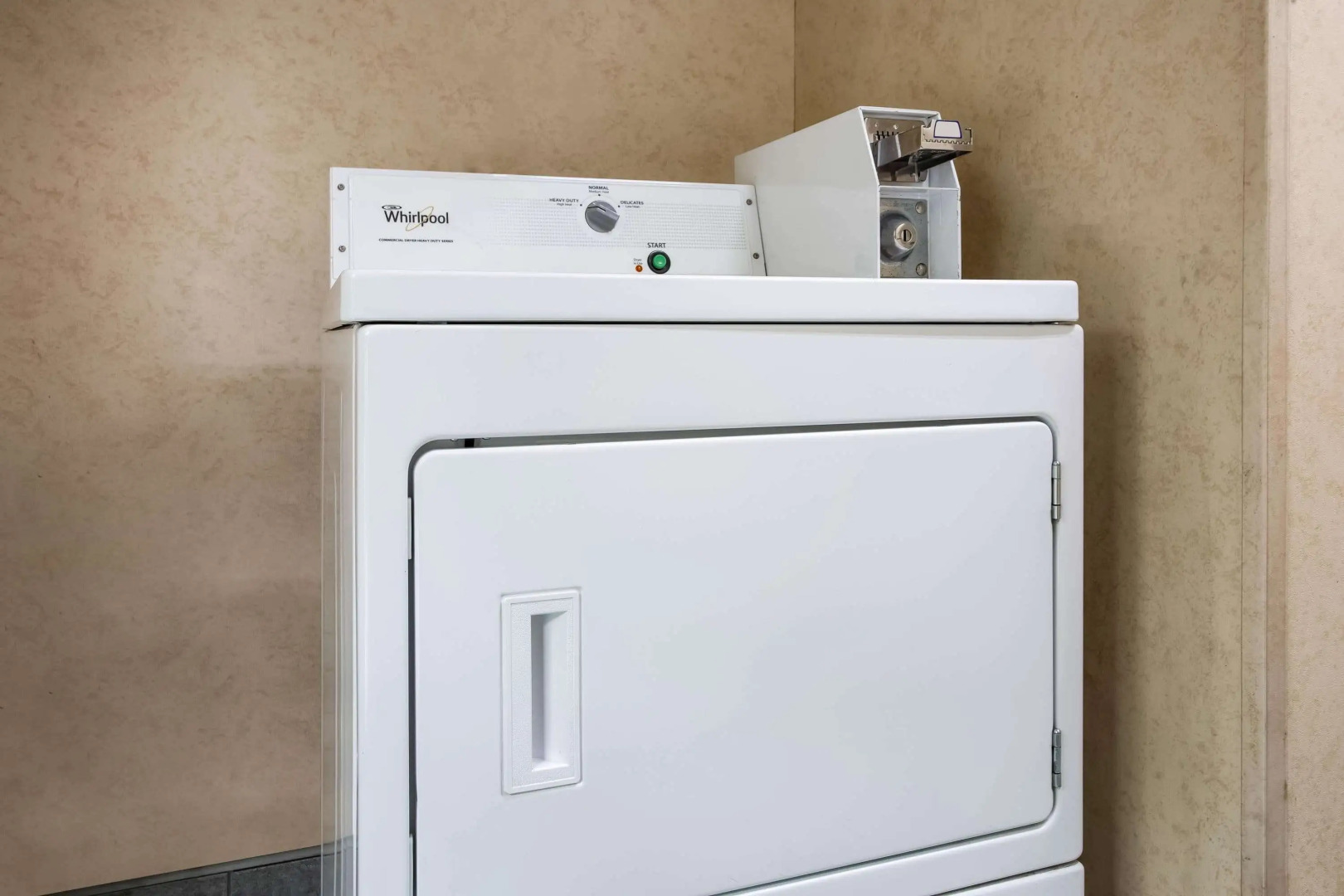 Days Inn by Wyndham Runnemede Philadelphia Area