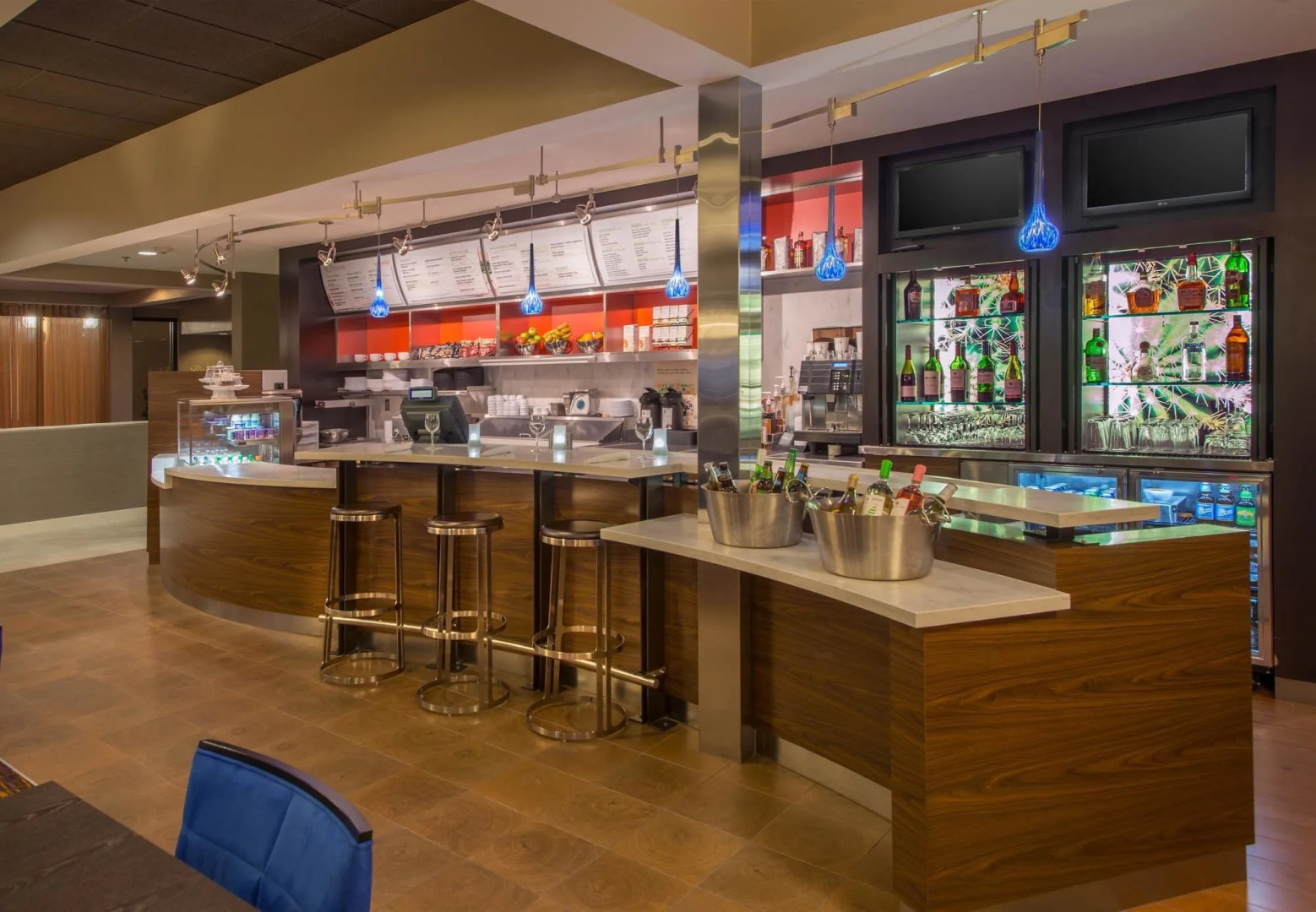 Courtyard by Marriott Addison Midway