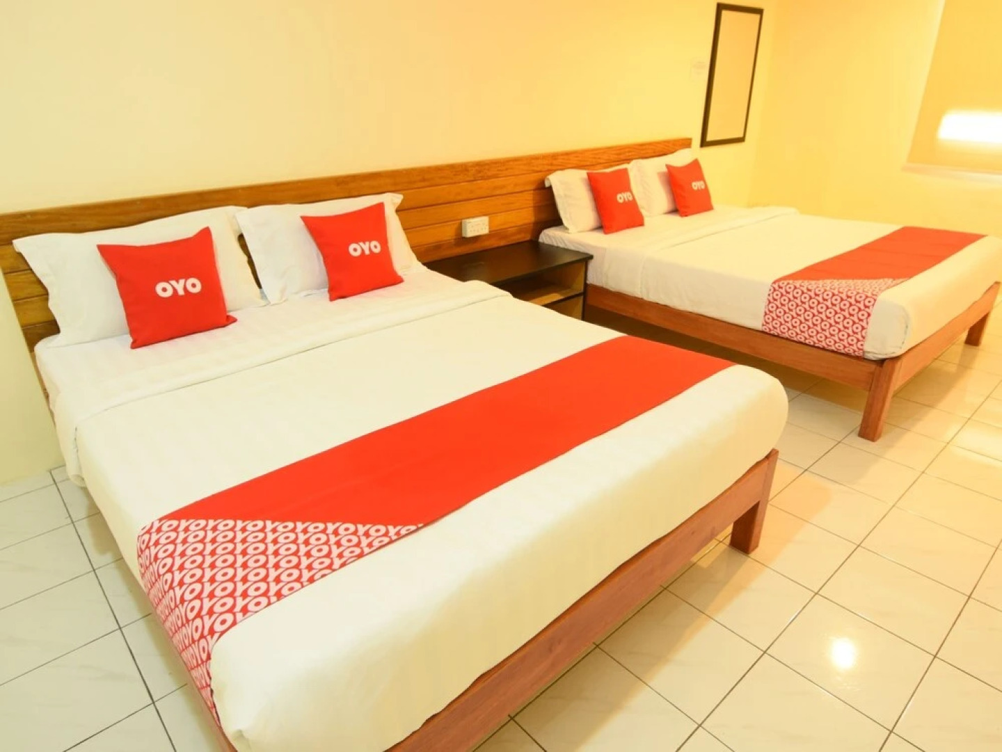 OYO 89627 Hotel Sarina