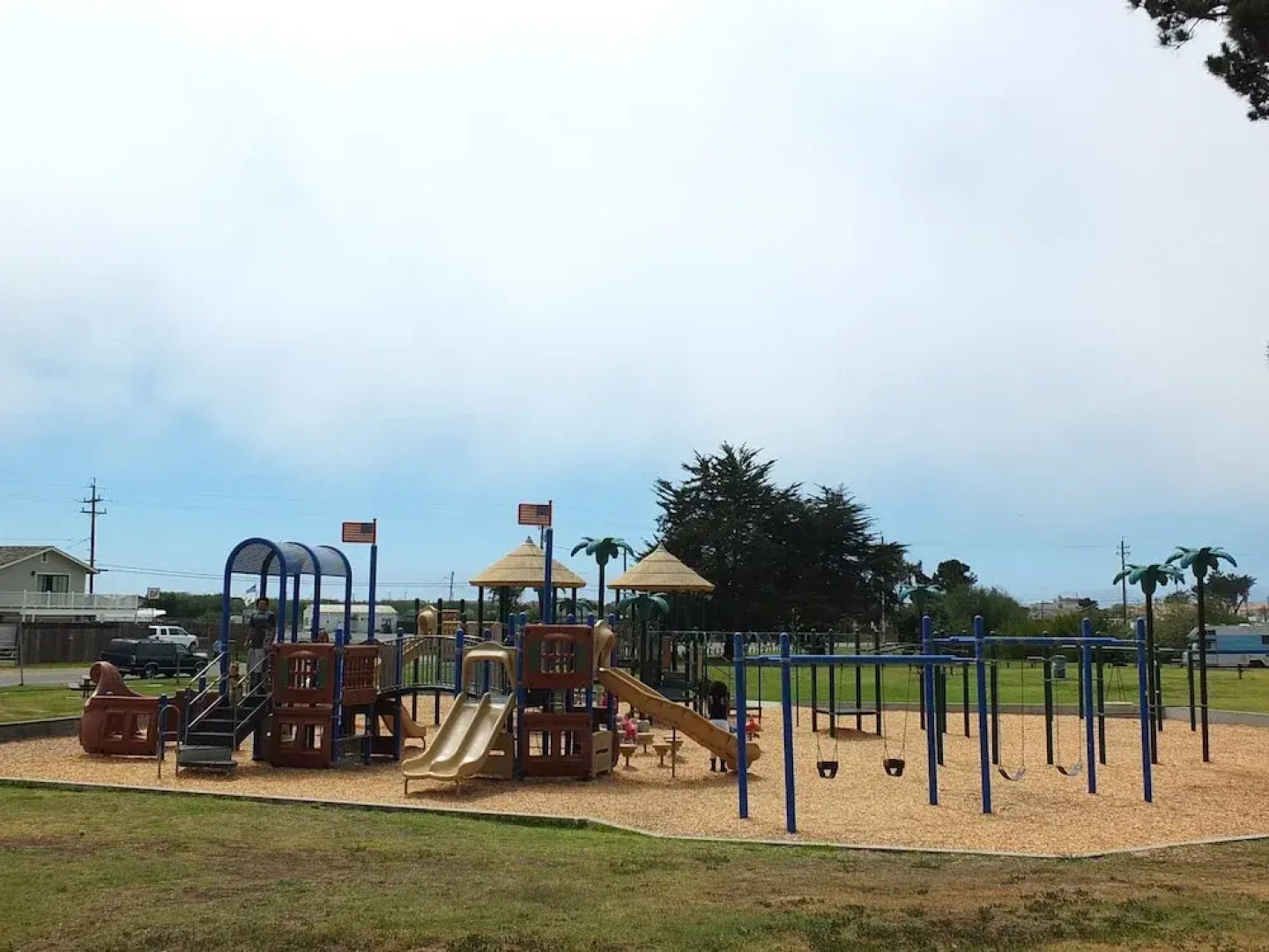 618 Airpark 2 Bedroom Condo by Redawning