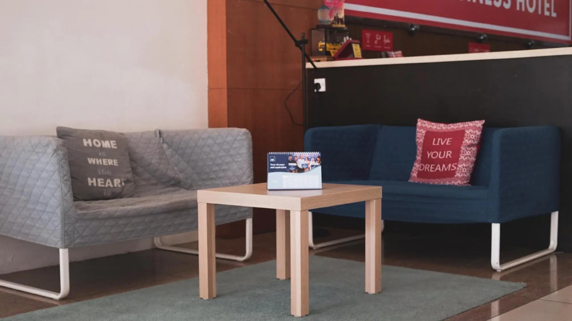 OYO 43955 N9 Business Hotel