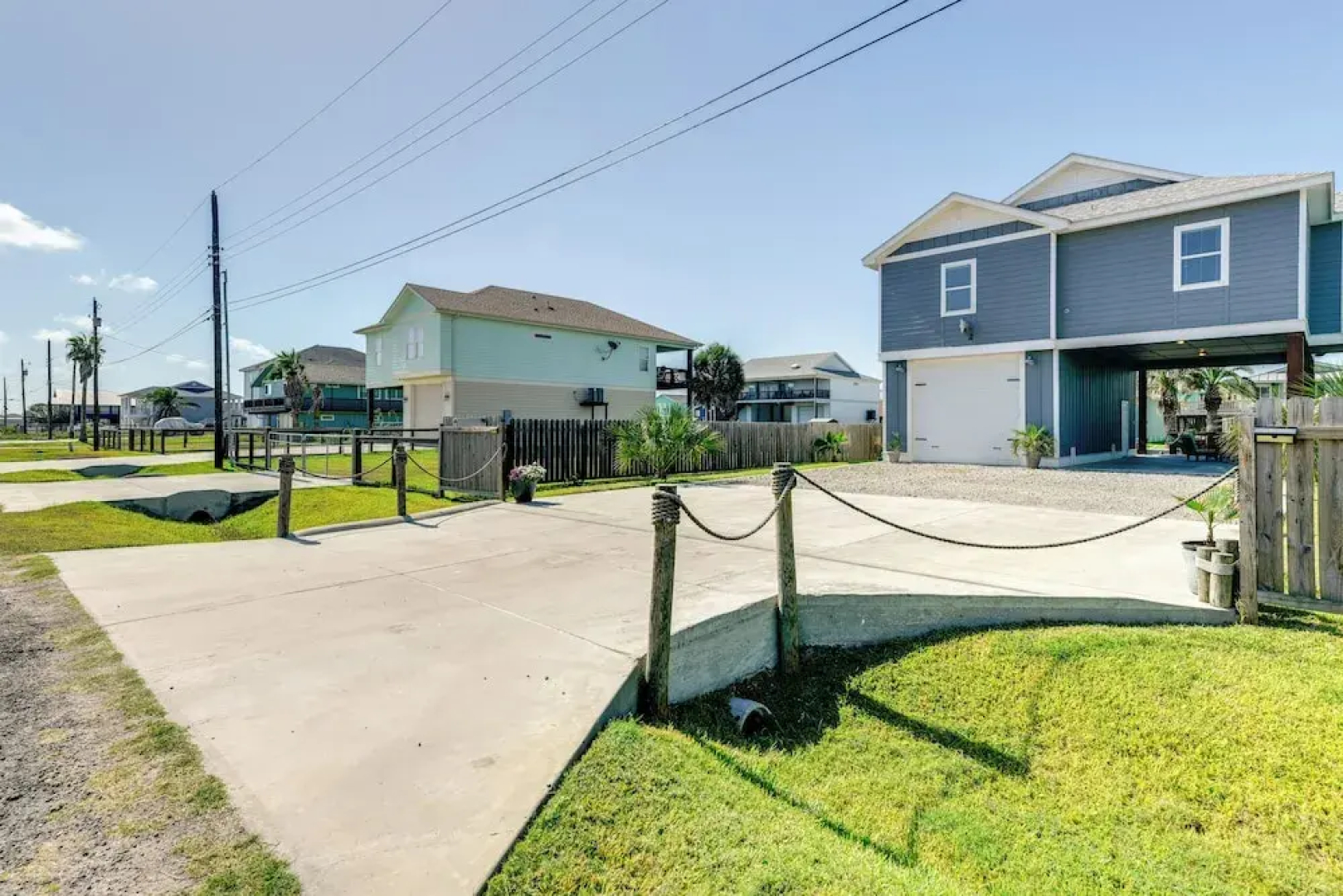 Resort Perks: Waterfront Rockport Home!