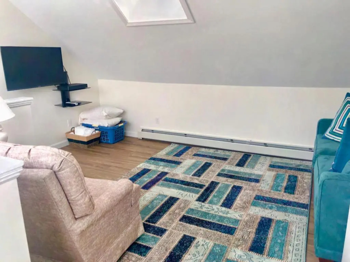 R5 Completely renovated Bretton Woods condo AC unbeatable SKI-IN SKI-OUT location Fast wifi