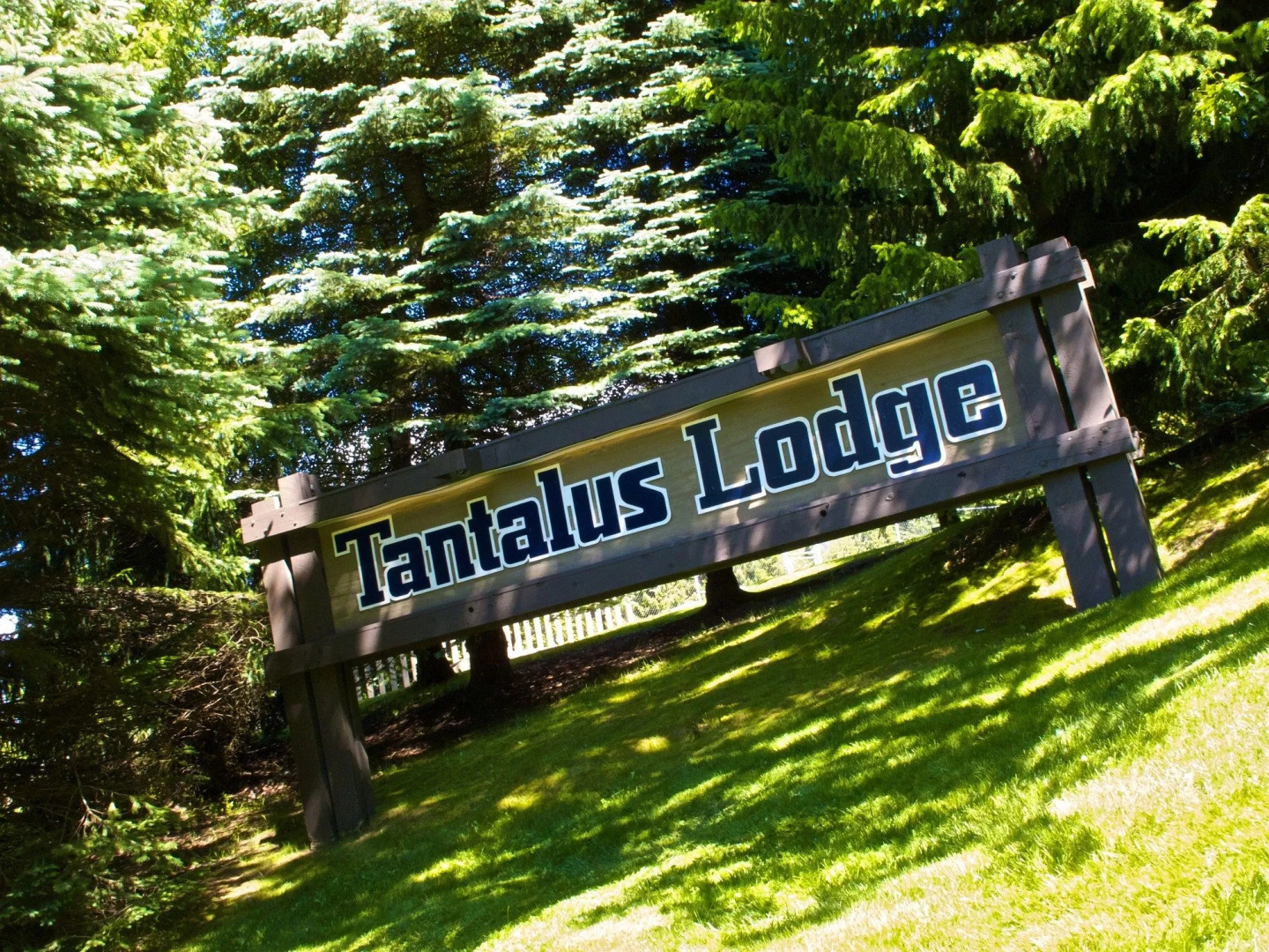 Tantalus Resort Lodge