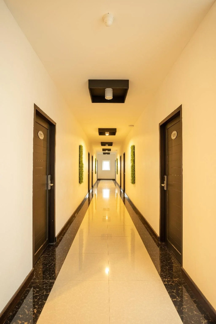 Intouch Riverside Hotel