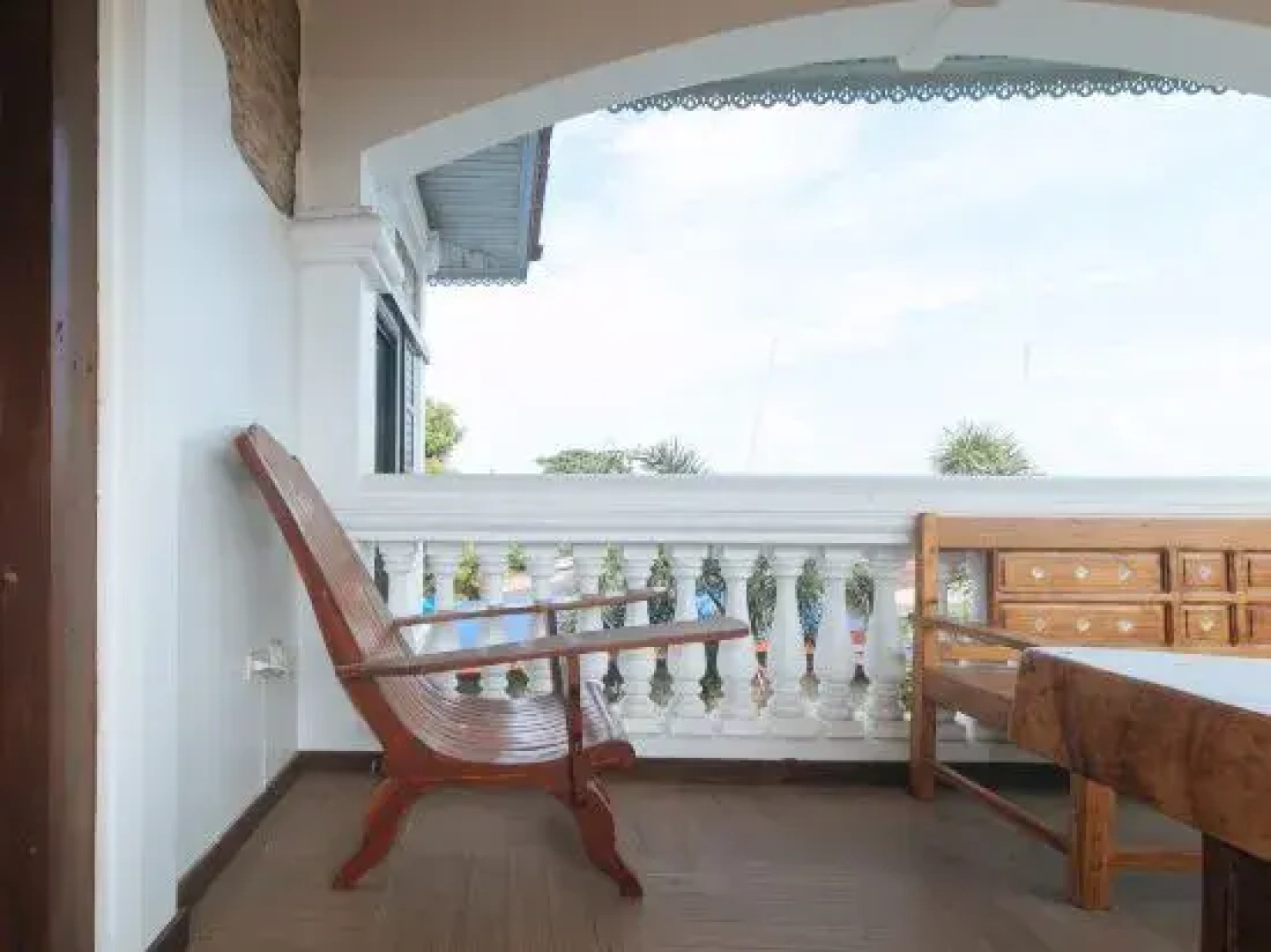 Reddoorz @ Casa Rafaelle Transient Ilocos Sur