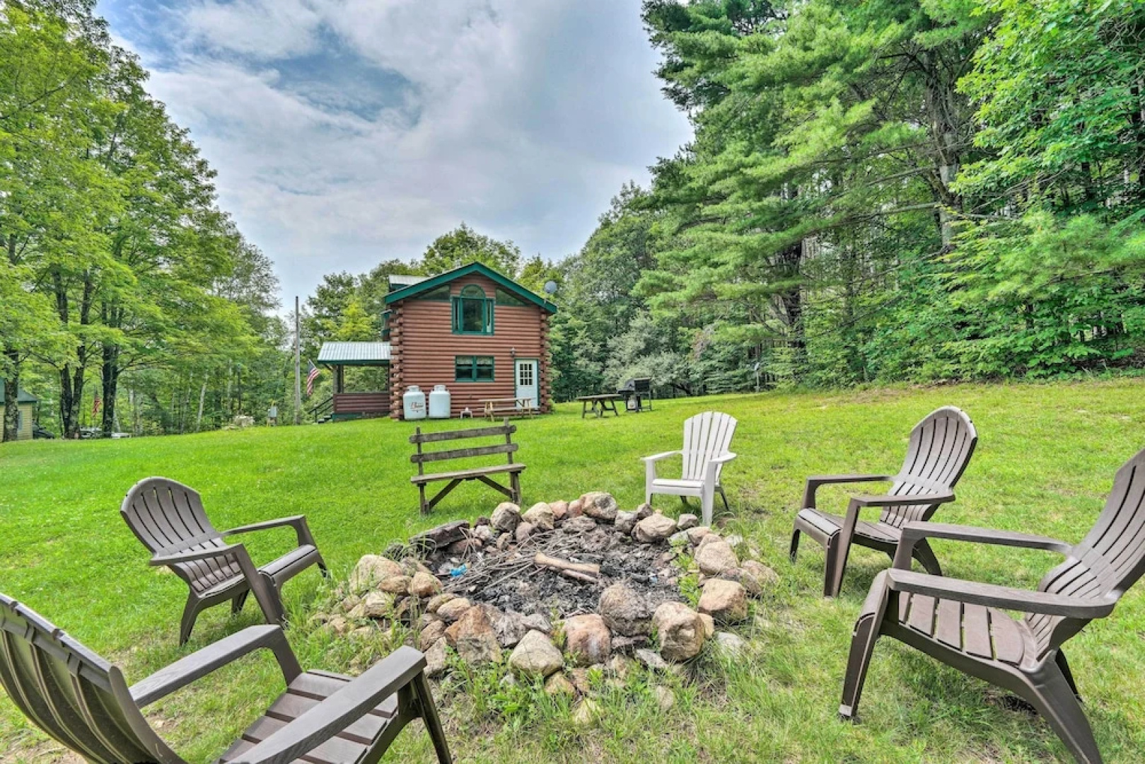 Spacious Mtn Cabin on 7 Private Acres in Athol!