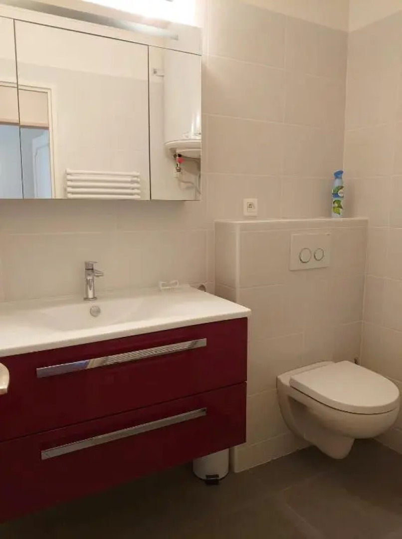 3PA45 - Très confortable T2 avec terrasses dans résidence avec piscine et parking