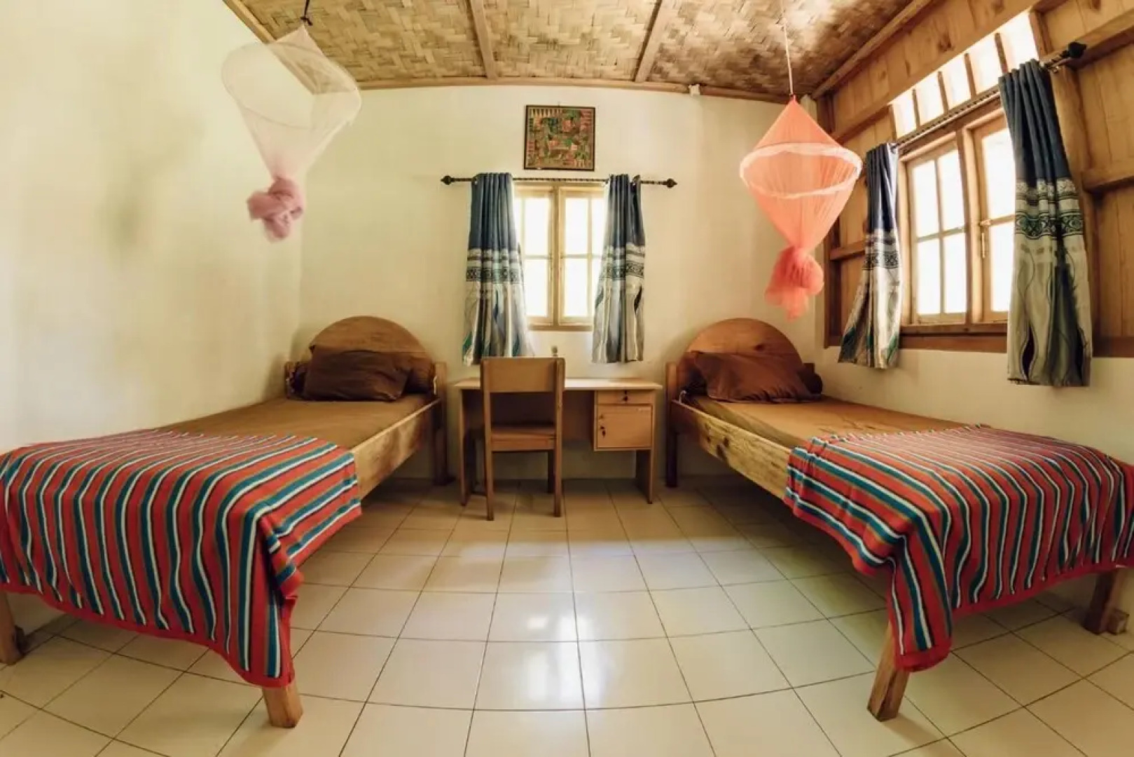 Krui Surf Camp Hotel Mutiara Alam Zandino