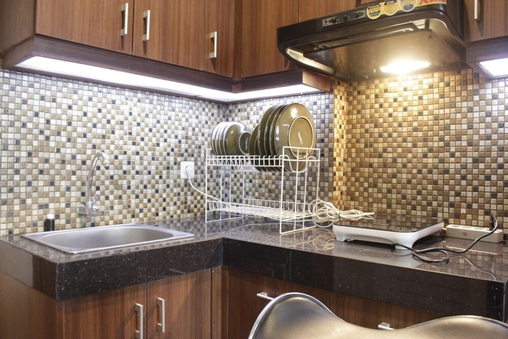 Strategic & Comfy 2Br Apartment At The Edge Near Unjani