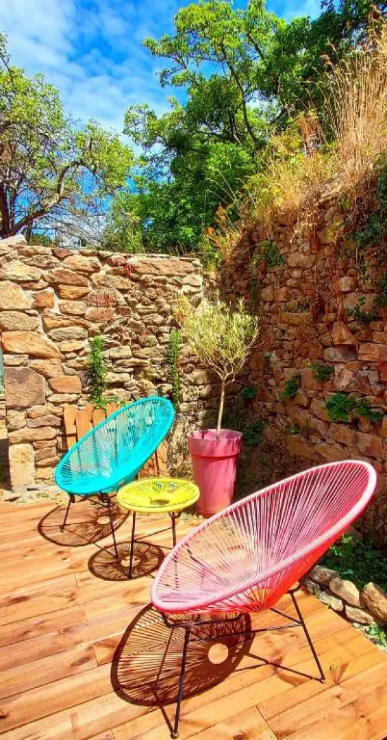 Maison de Contes En Amoureux (Adults Only)