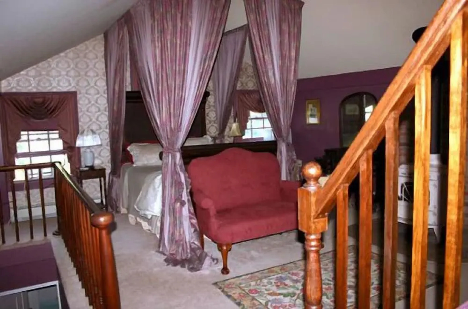 House of 1833 Bed & Breakfast & Gardens