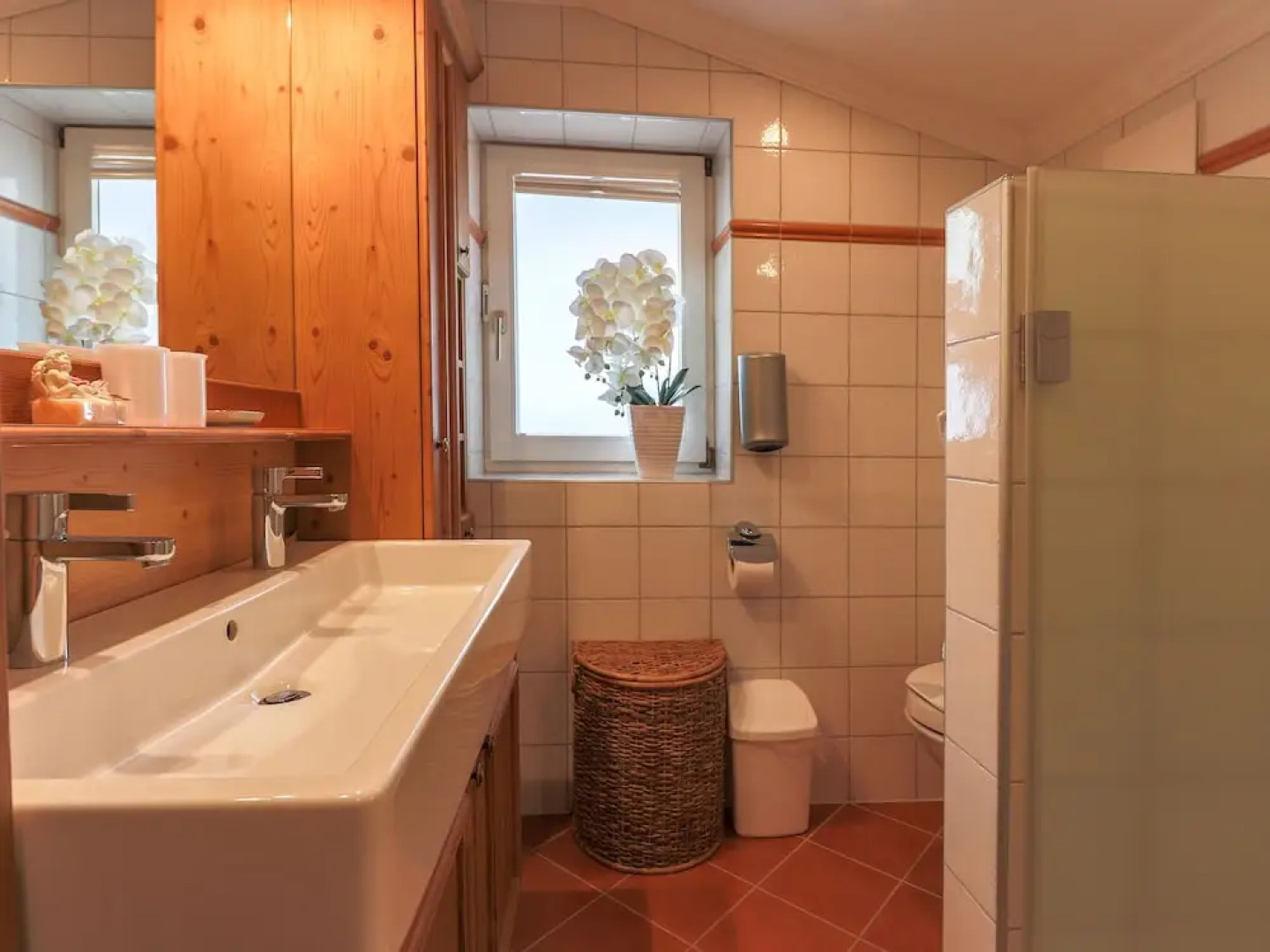 Quaint Holiday Home Tyrol With Garden