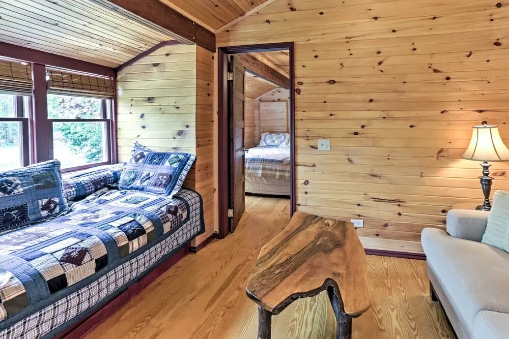 Bolton Landing Cottage: Walk to Lake George!