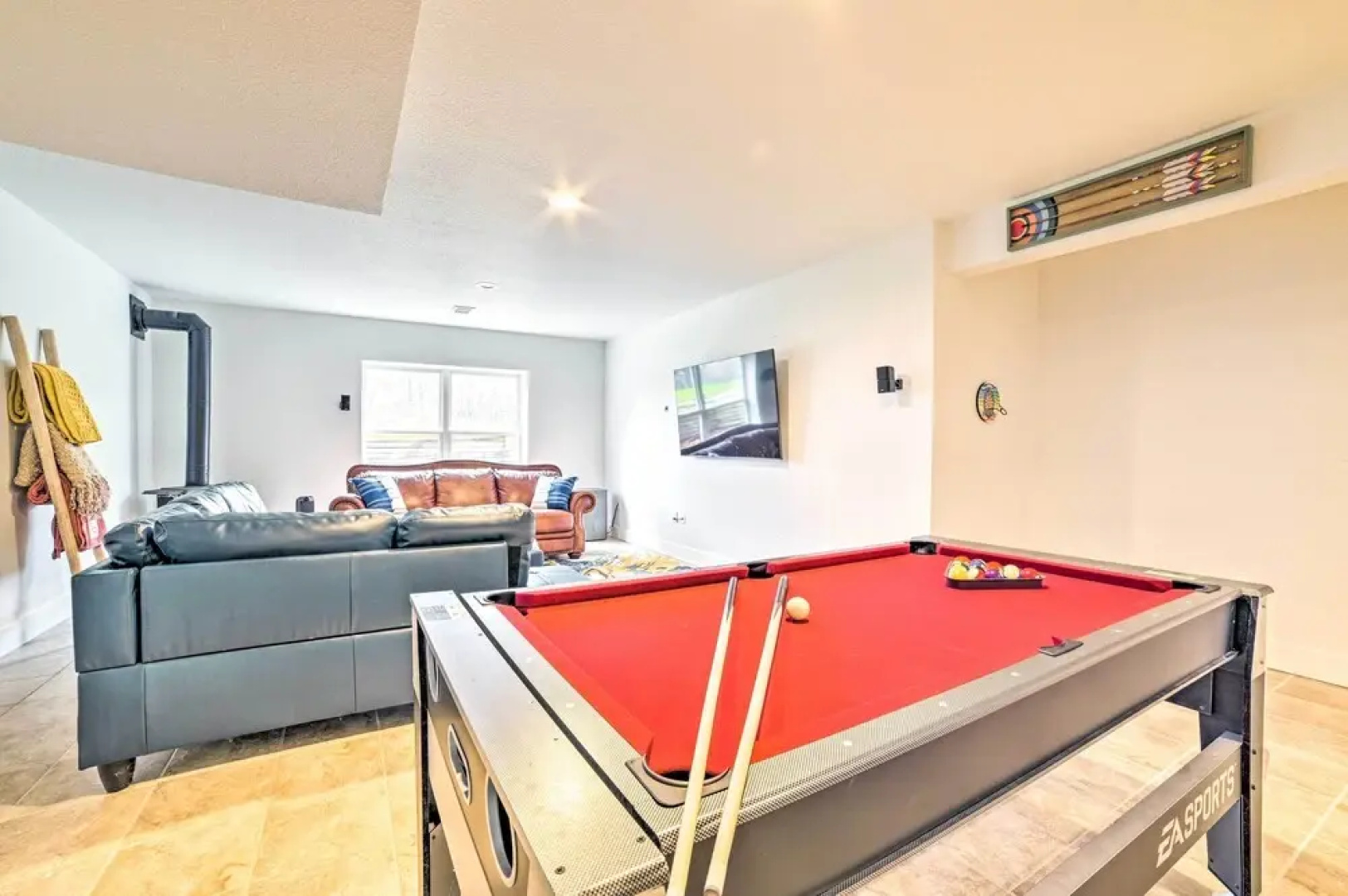 Game Room & On-site Snow Trails! Bellaire Retreat