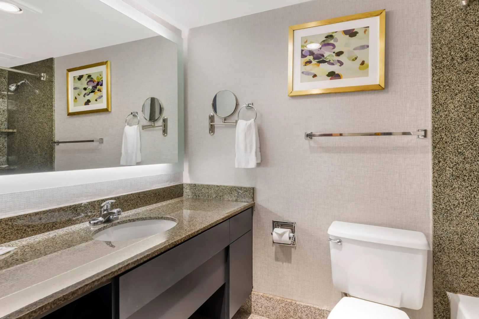 Comfort Inn Brooklyn Center