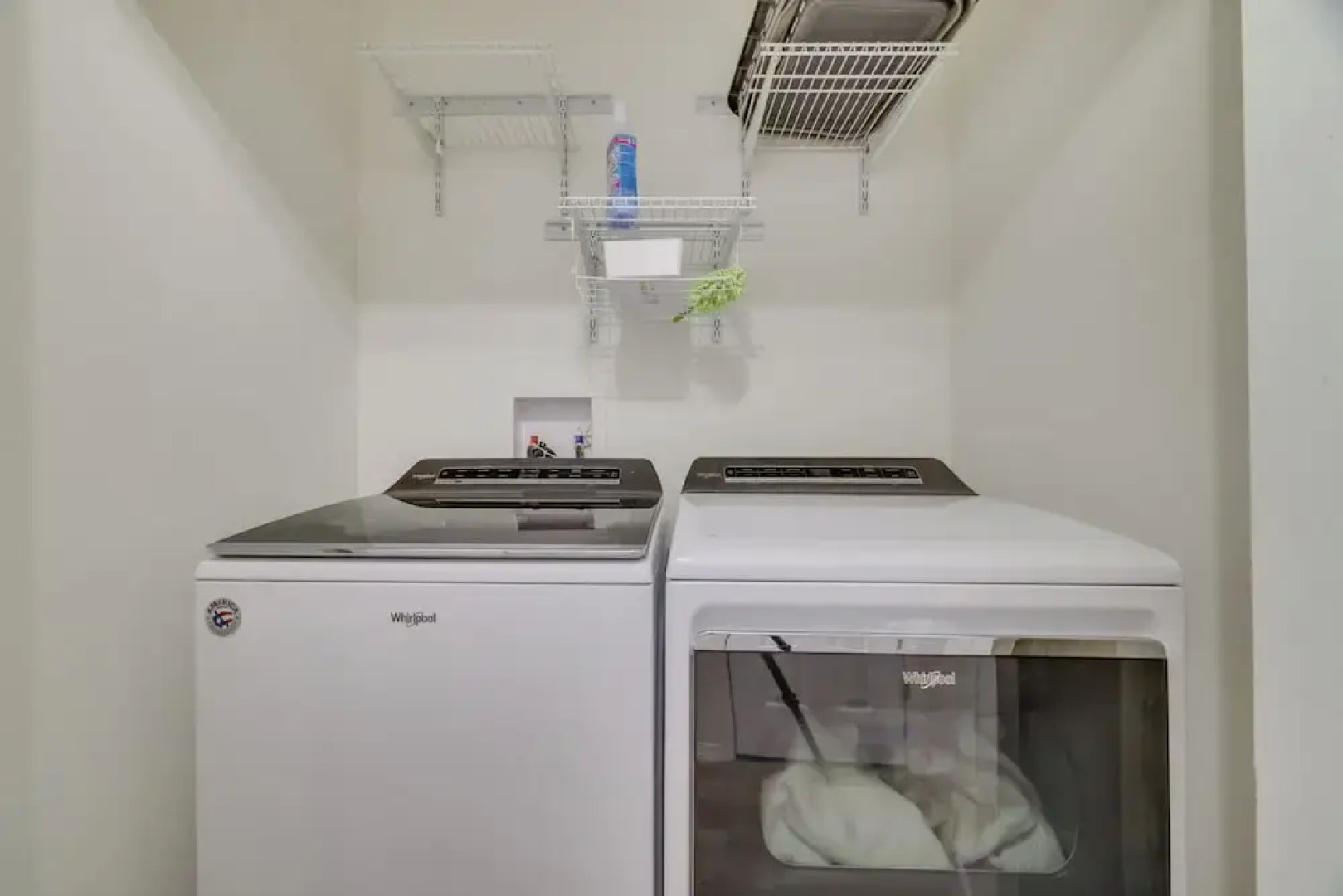 7 Mi to Camelback Mtn: Chic Penn Estates Home