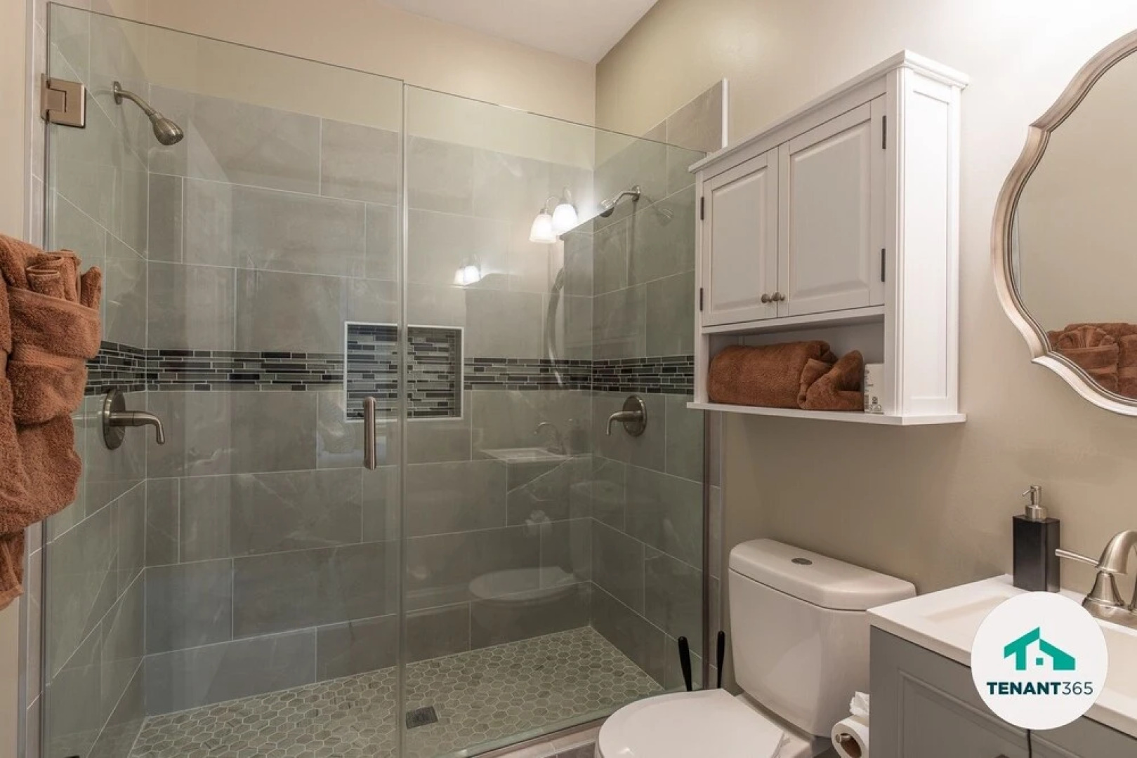 Baltimore's Best Home Away From Home 2 Bedroom Apts by Redawning