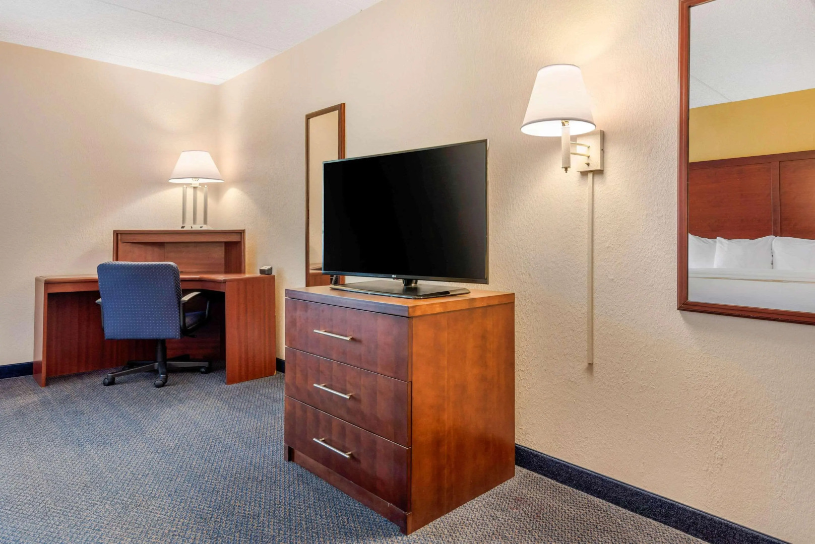 Quality Inn & Suites Zanesville City Center