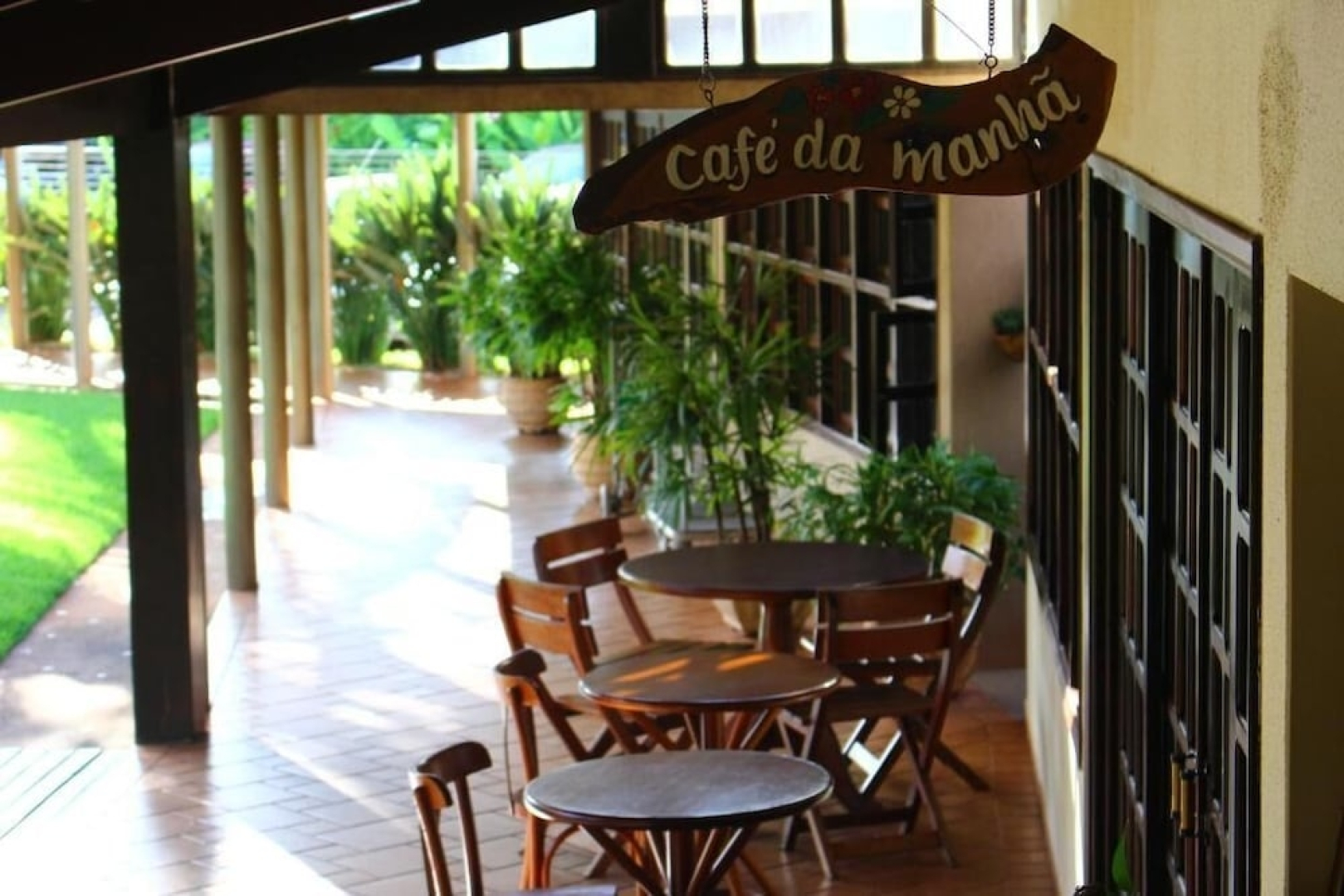 Premier Garden Hotel