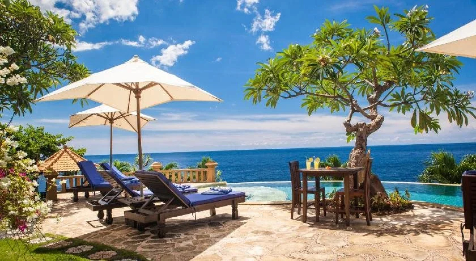 Blue Moon Villas