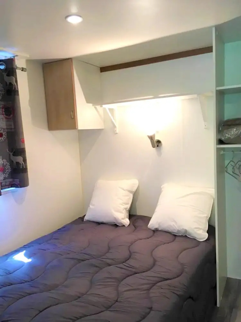 Property With 2 Bedrooms in Saint-martin-de-queyrières, With Wonderful