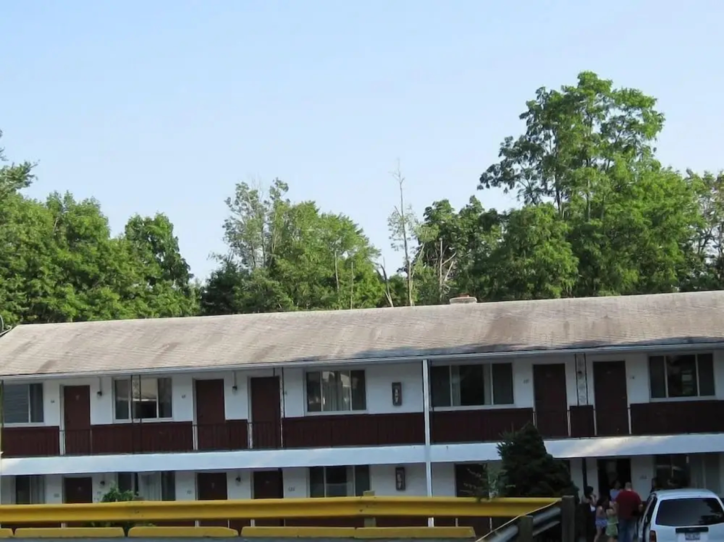 Budget Motor Inn - Mahopac