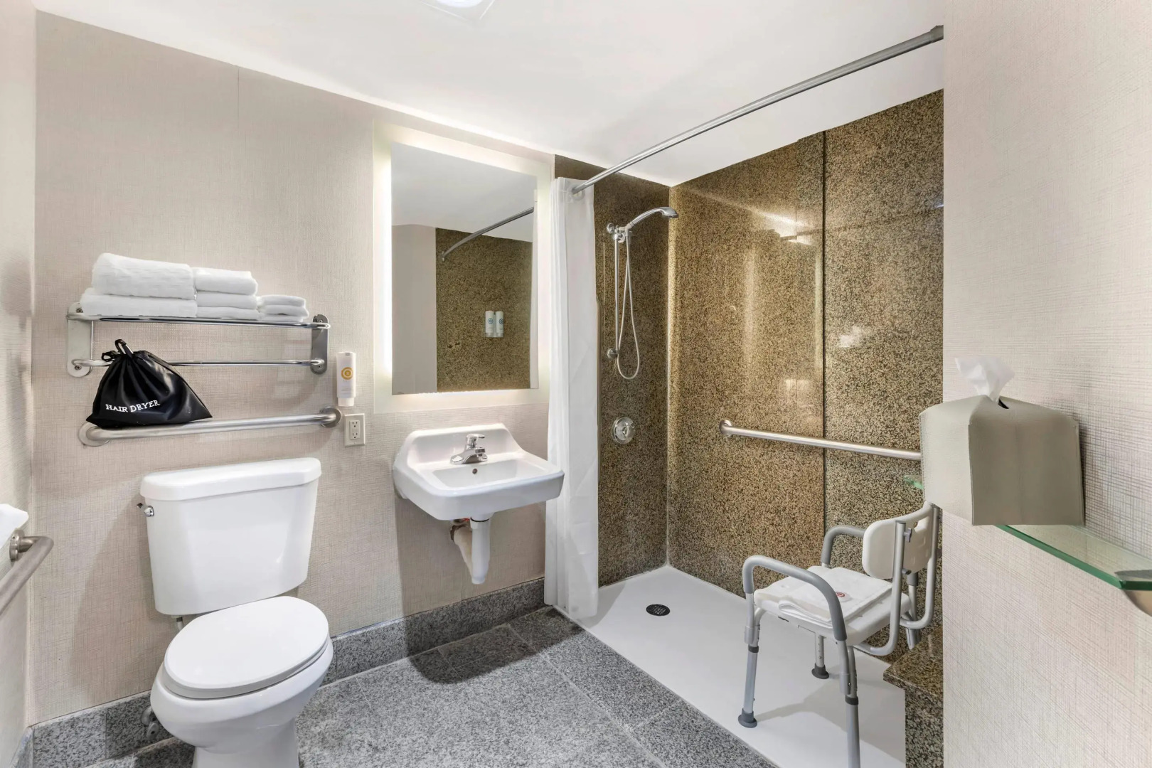 Comfort Inn Brooklyn Center