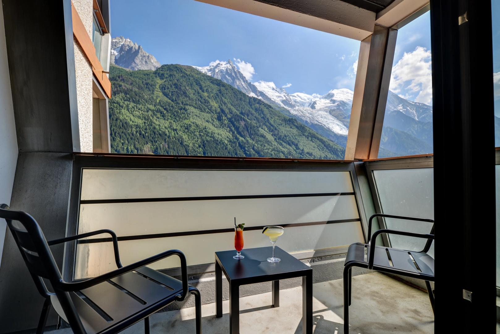 Alpina Eclectic Hotel
