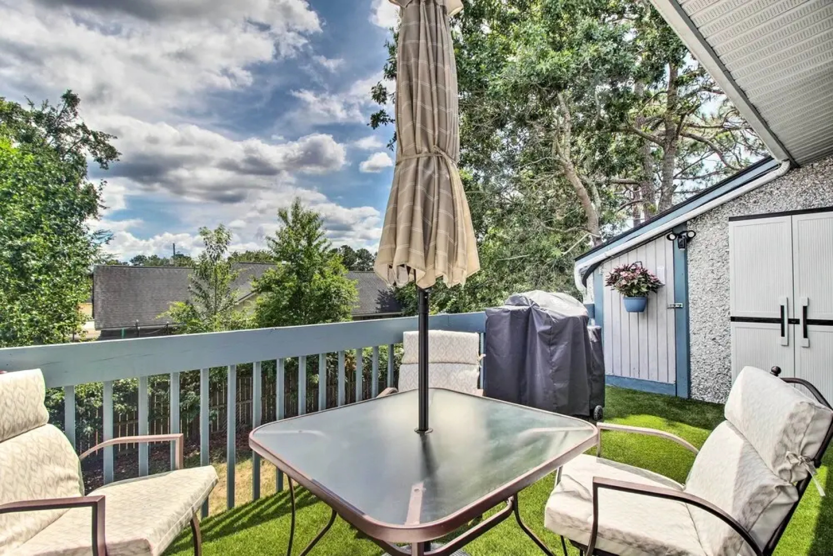 Hinesville Condo: Grill, 4 Mi to Fort Stewart