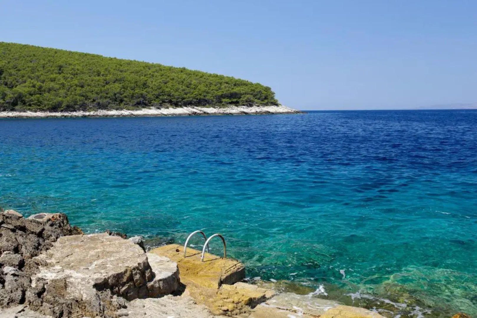 Unique seaside villa with pool
