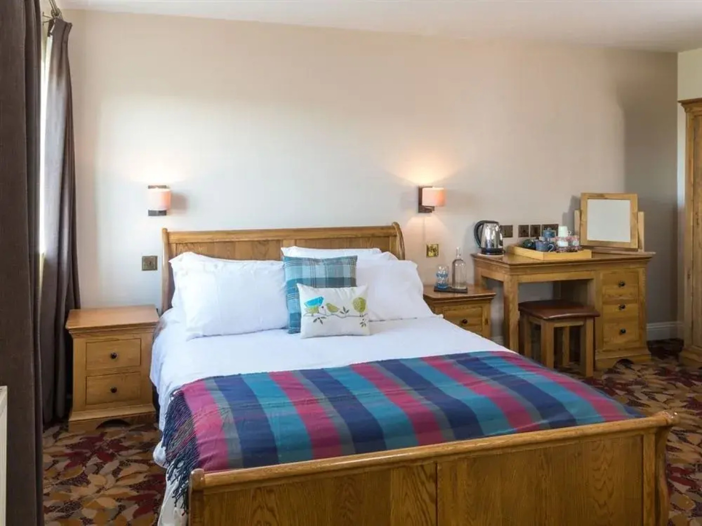 Three Horseshoes Inn