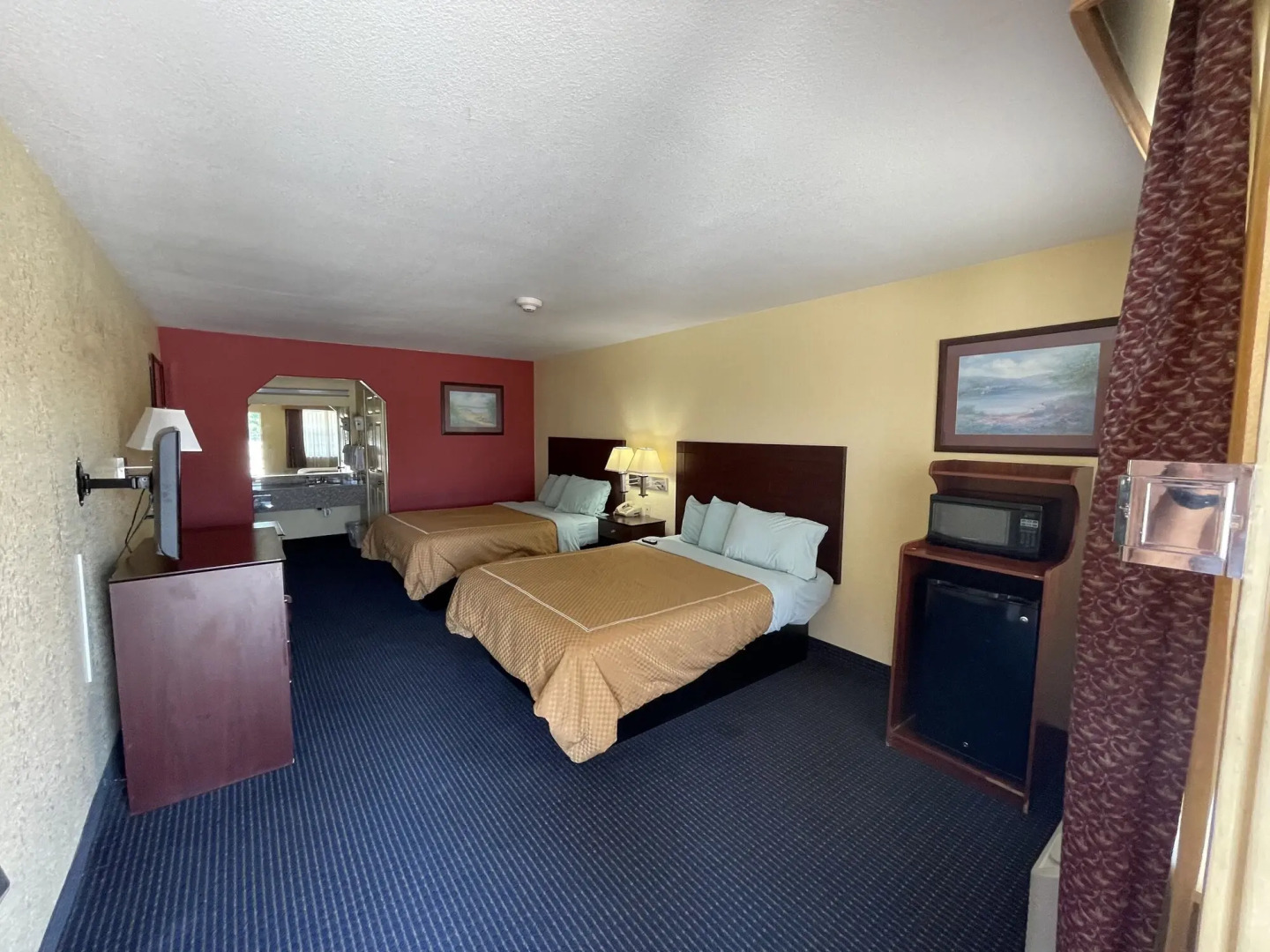 Gun Barrel Executive Inn