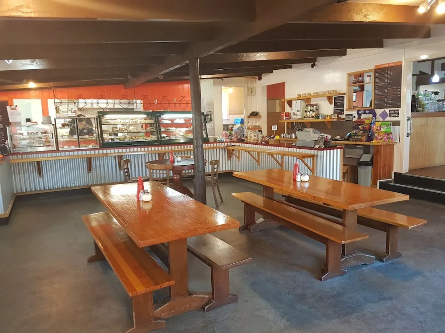 Flat Hills Tourist Park