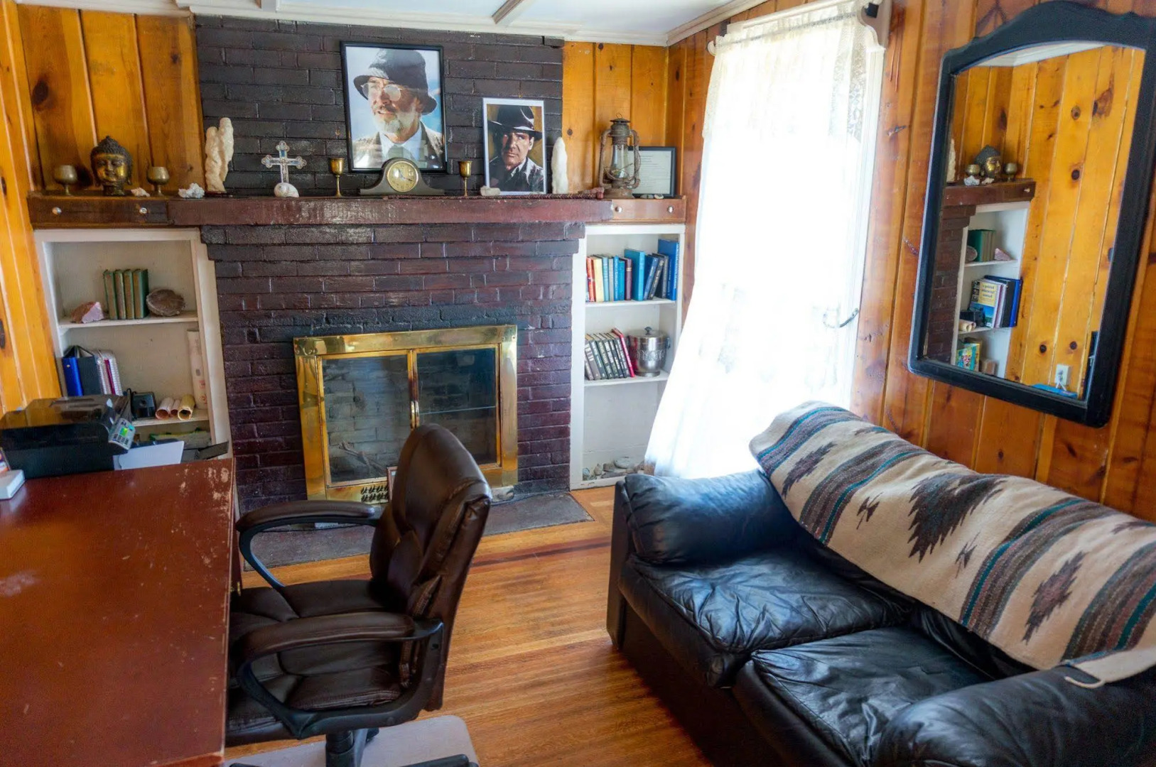 Indiana Jones Bed & Breakfast