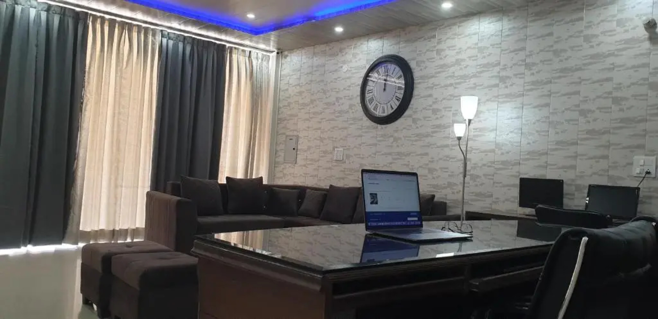 The Maple Leaf Complex