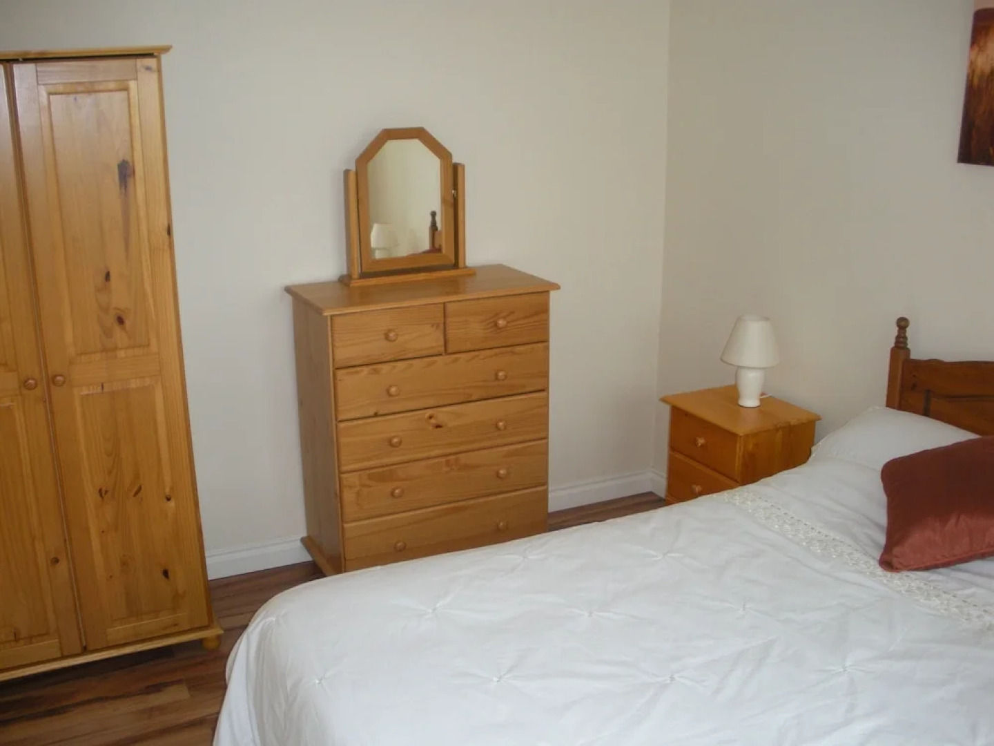 Beautiful 3-bed House in Knock