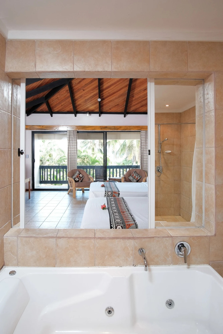 Anchorage Beach Resort