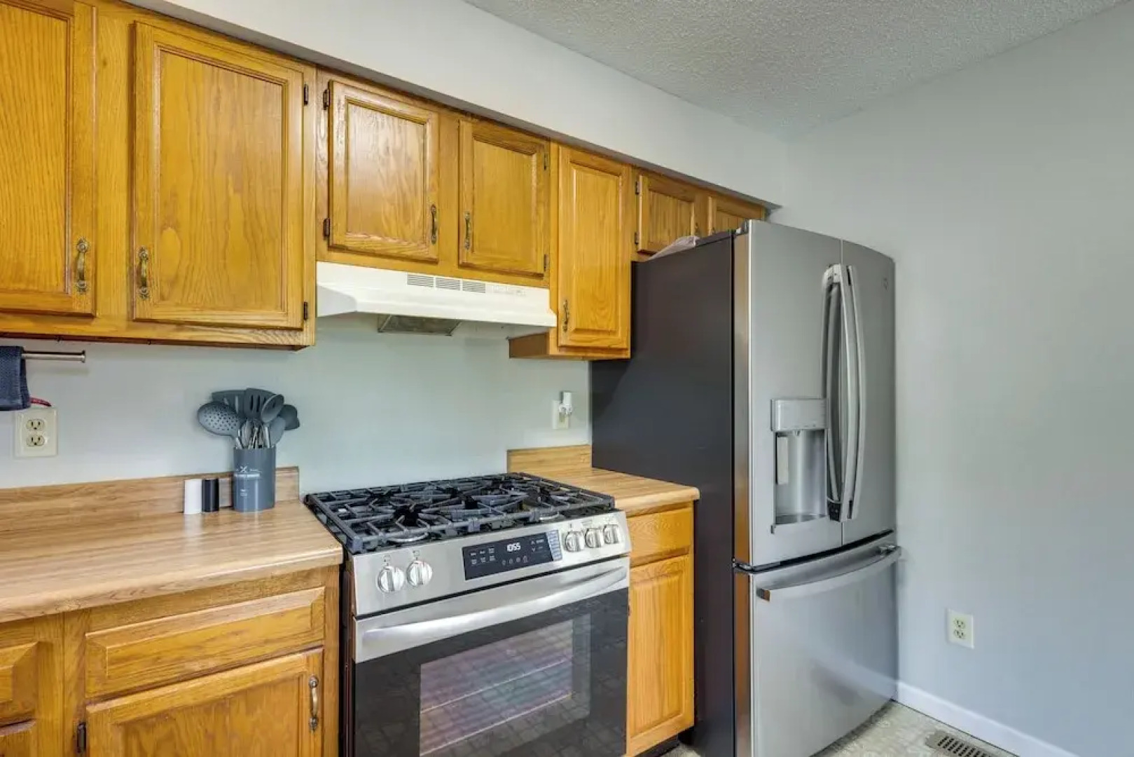 Lakefront Family Home 13 Mi From Gateway Arch!