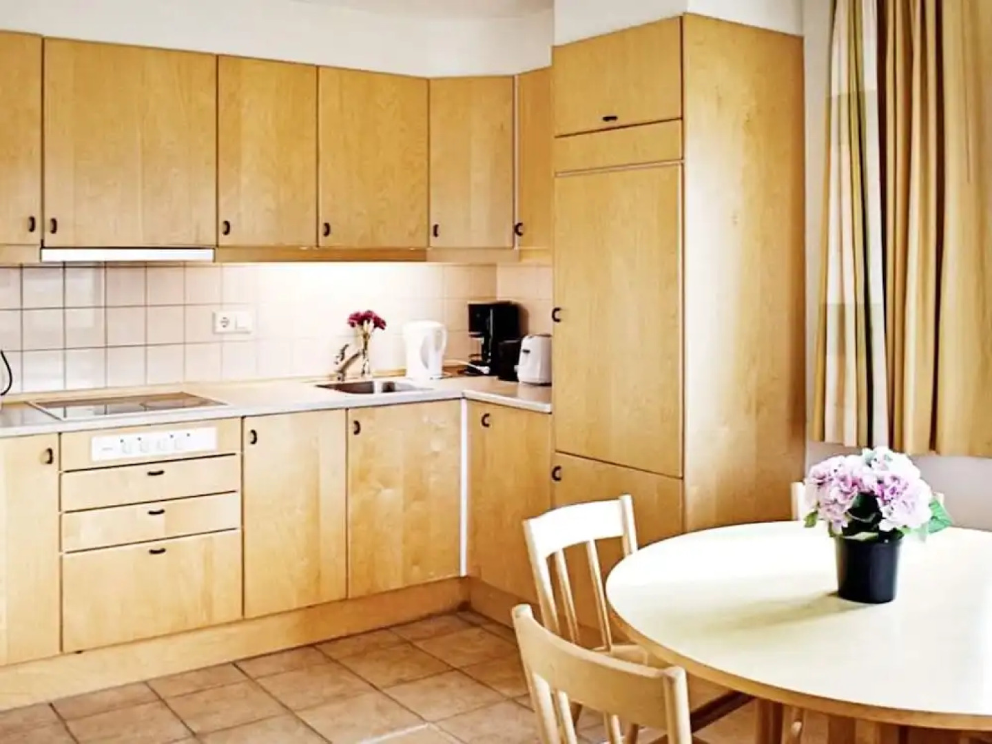 8 Person Holiday Home in HOK