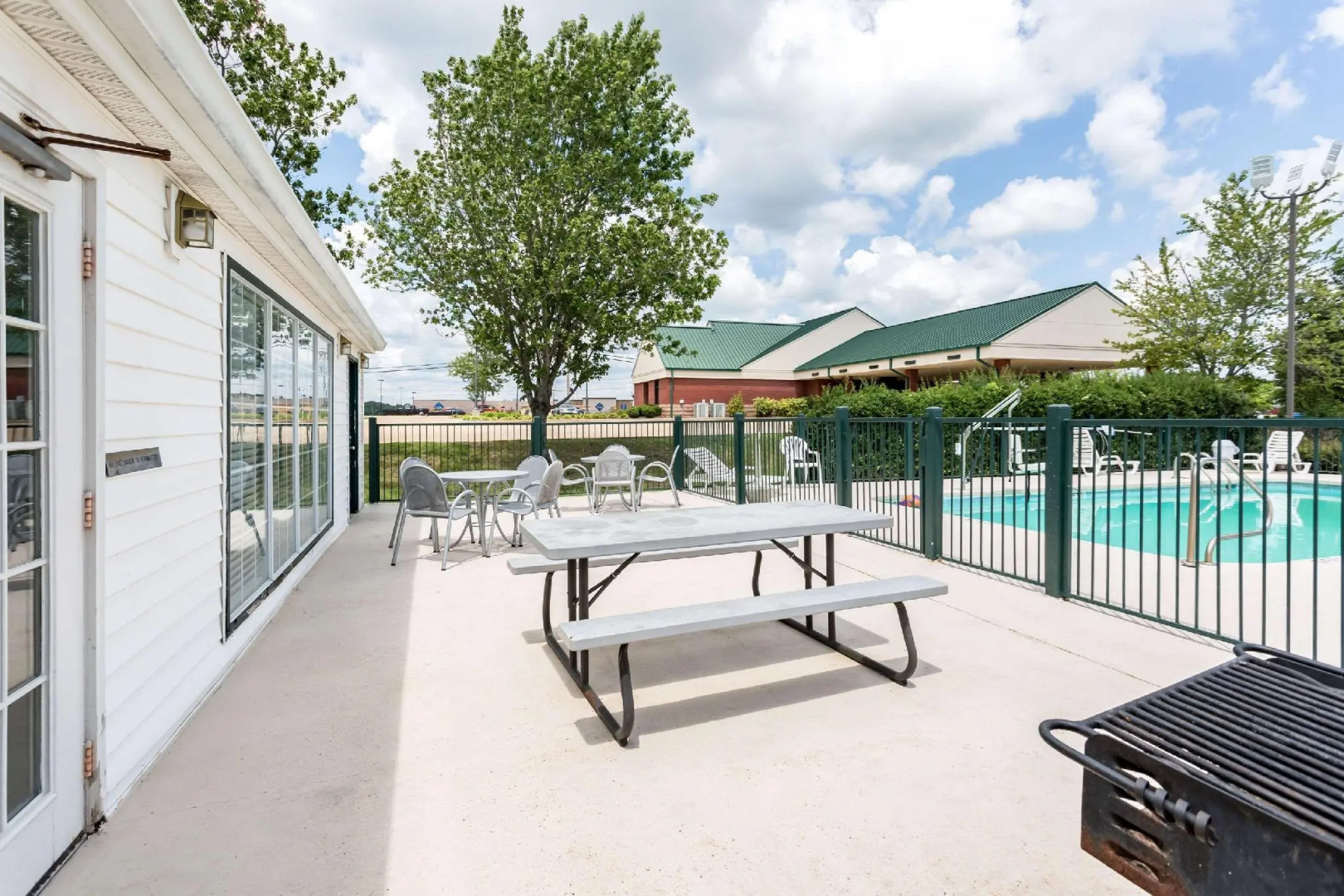 Econo Lodge Tupelo Barnes Crossing