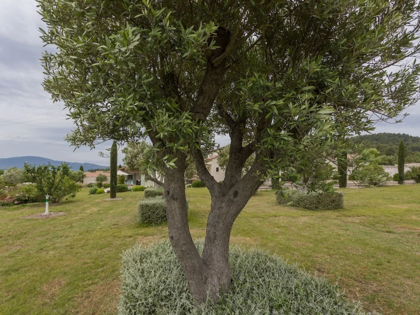 Stunning Villa With Heated Private Swimming Pool in Peaceful Location