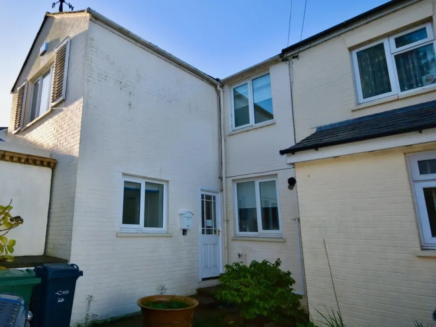 1 Kings Close a Superb Coastal Retreat