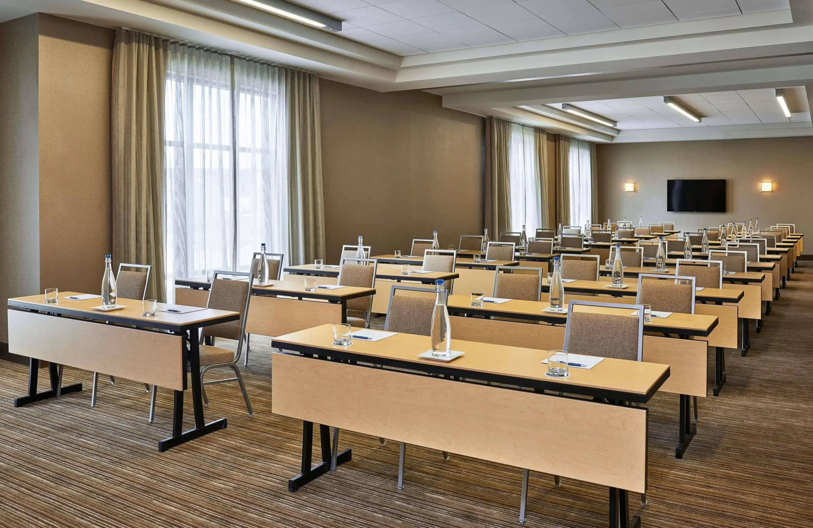 Four Points by Sheraton Fargo Medical Center