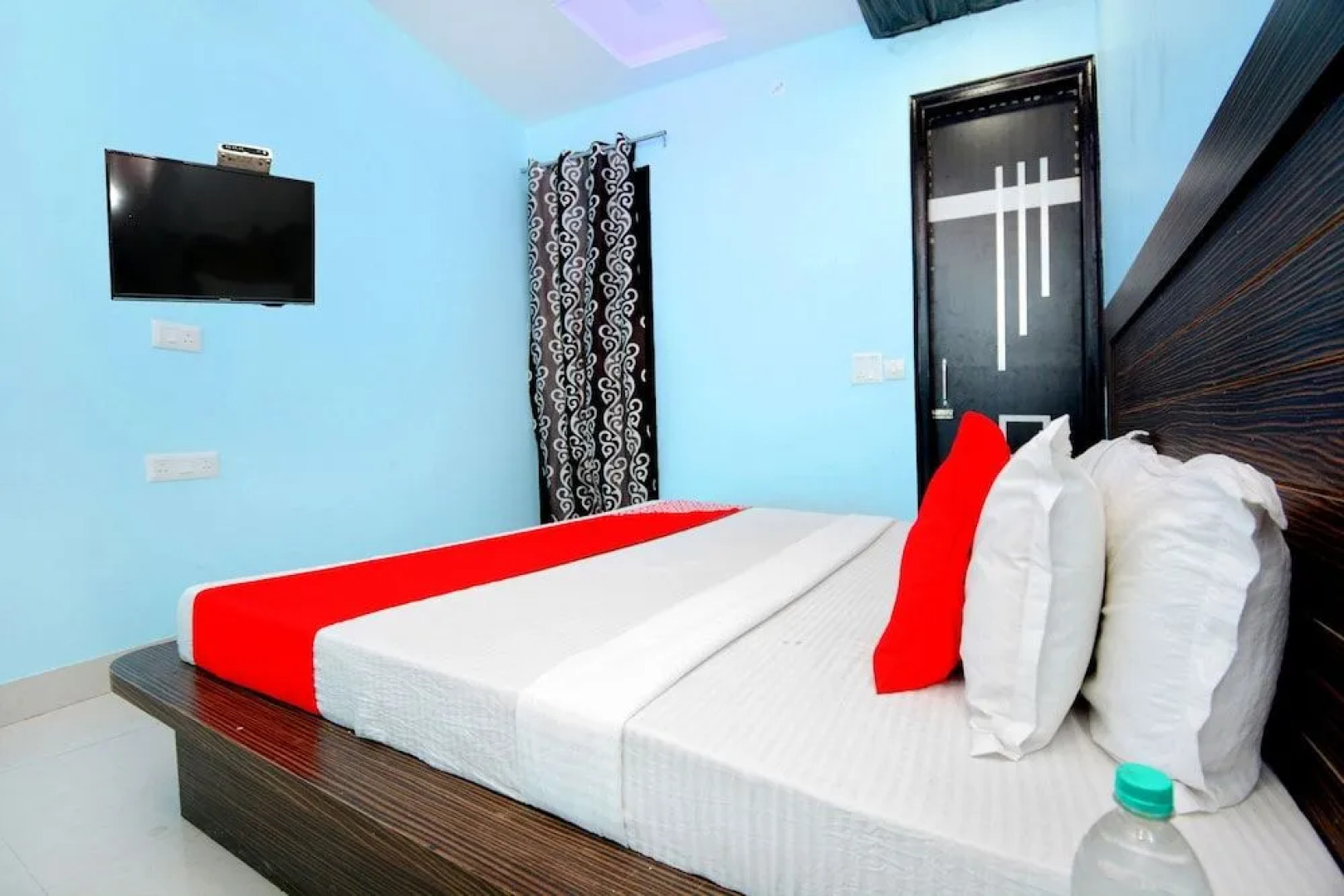 OYO 37809 Hotel Royal Lifestyle