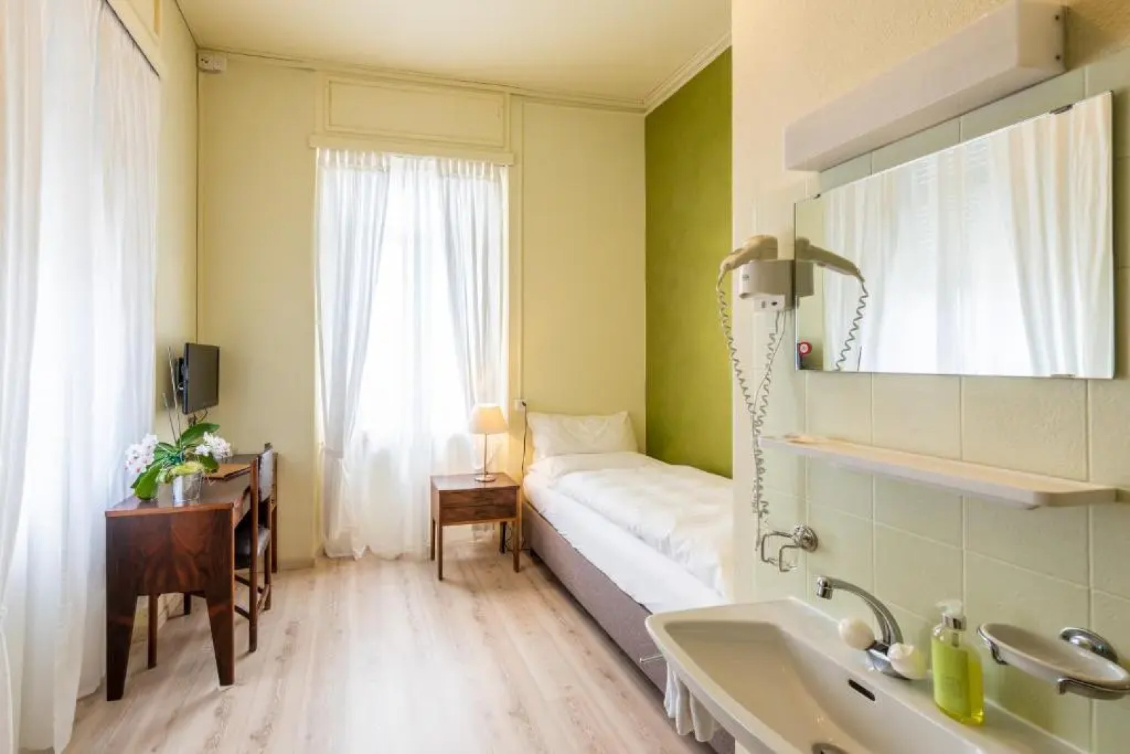 Albergo Hotel Tesserete